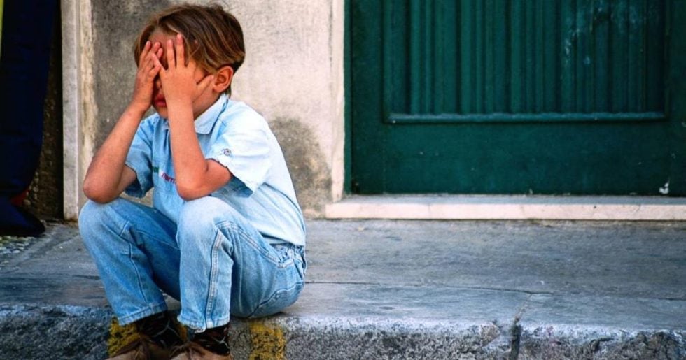 Βαθαίνει η παιδική φτώχεια εξαιτίας των οικονομικών πιέσεων